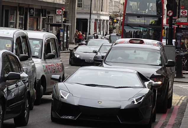 Lamborghini Aventador LP700-4