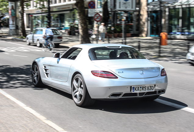 Mercedes-Benz SLS AMG