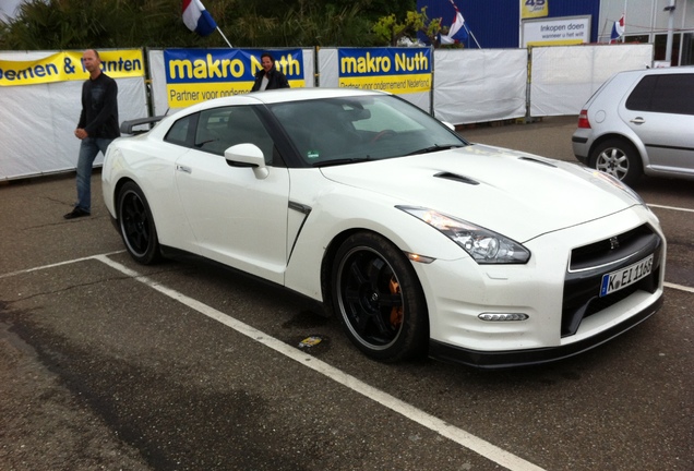 Nissan GT-R 2013