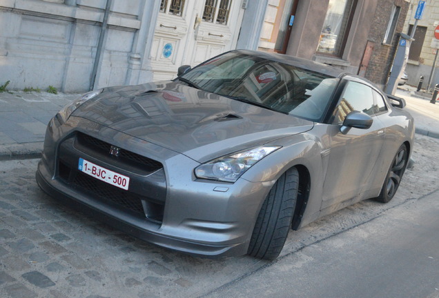 Nissan GT-R