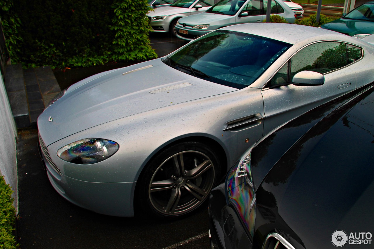 Aston Martin V8 Vantage N400