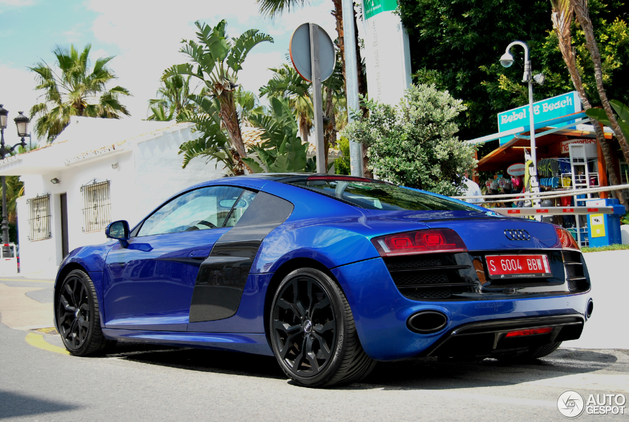 Audi R8 V10