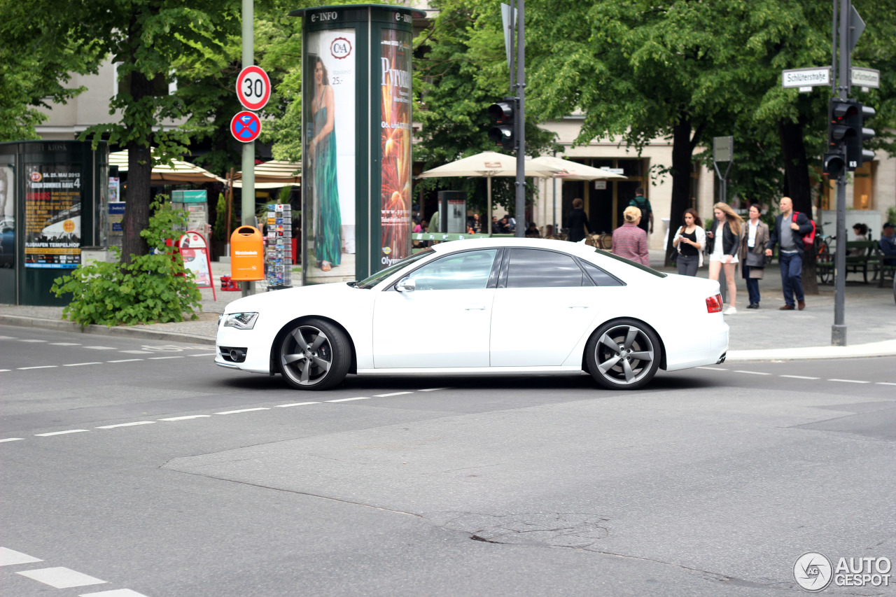 Audi S8 D4