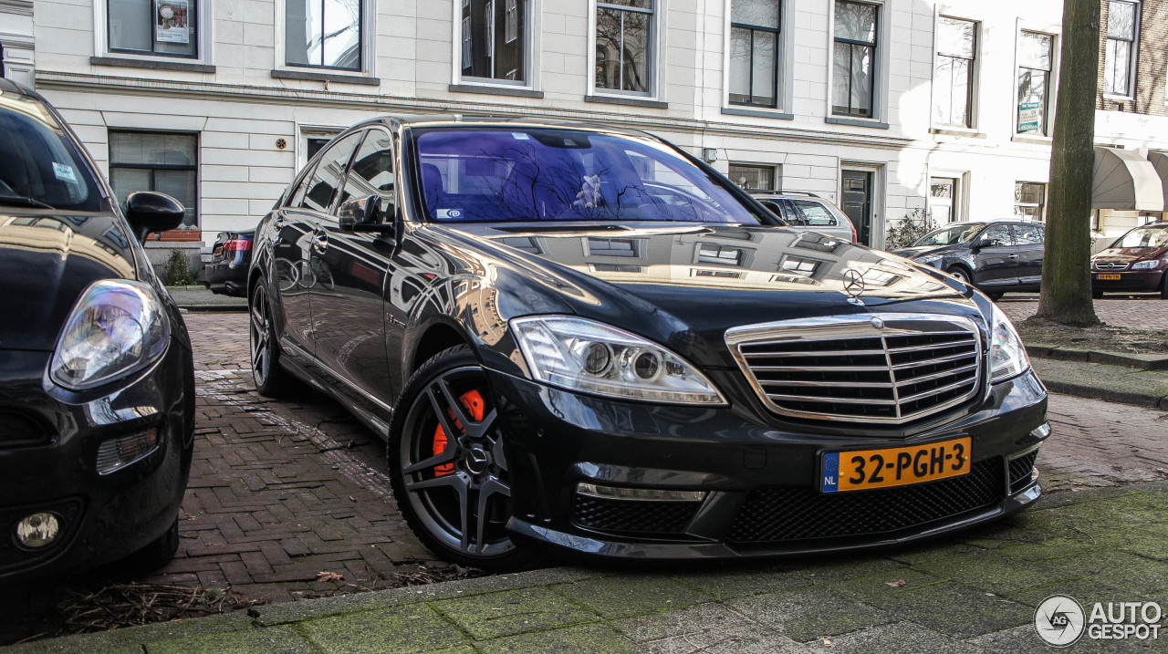 Mercedes-Benz S 63 AMG W221 2011