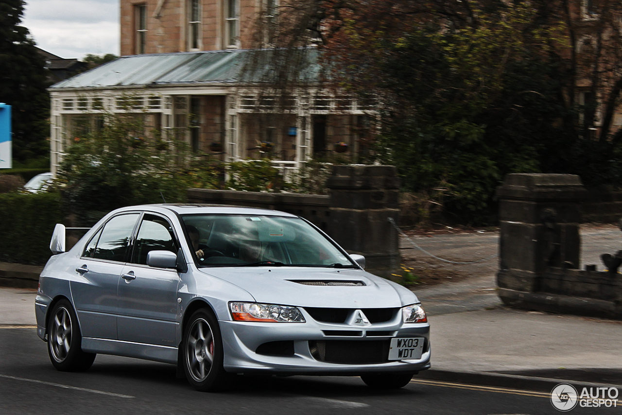 Mitsubishi Lancer Evolution VIII FQ-300