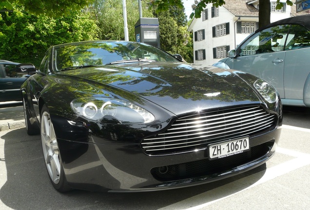 Aston Martin V8 Vantage