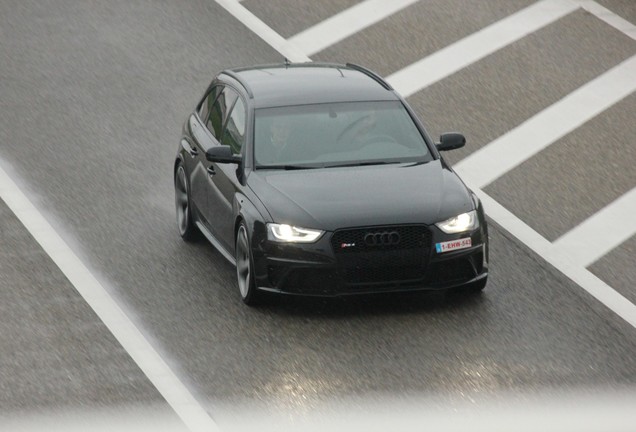 Audi RS4 Avant B8