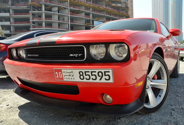 Dodge Challenger SRT-8