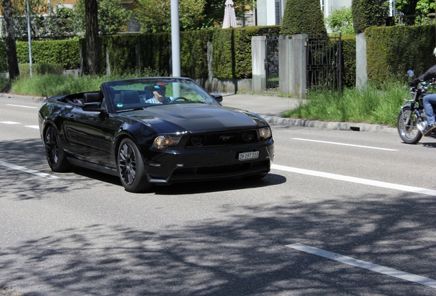 Ford Mustang GT Convertible 2010