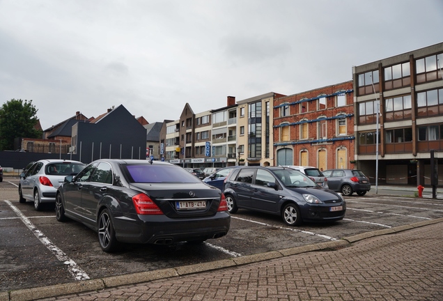 Mercedes-Benz S 63 AMG W221 2011