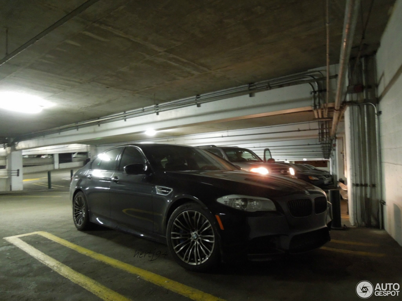 BMW M5 F10 2011