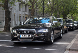 Audi S8 D4