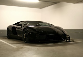 Lamborghini Aventador LP700-4