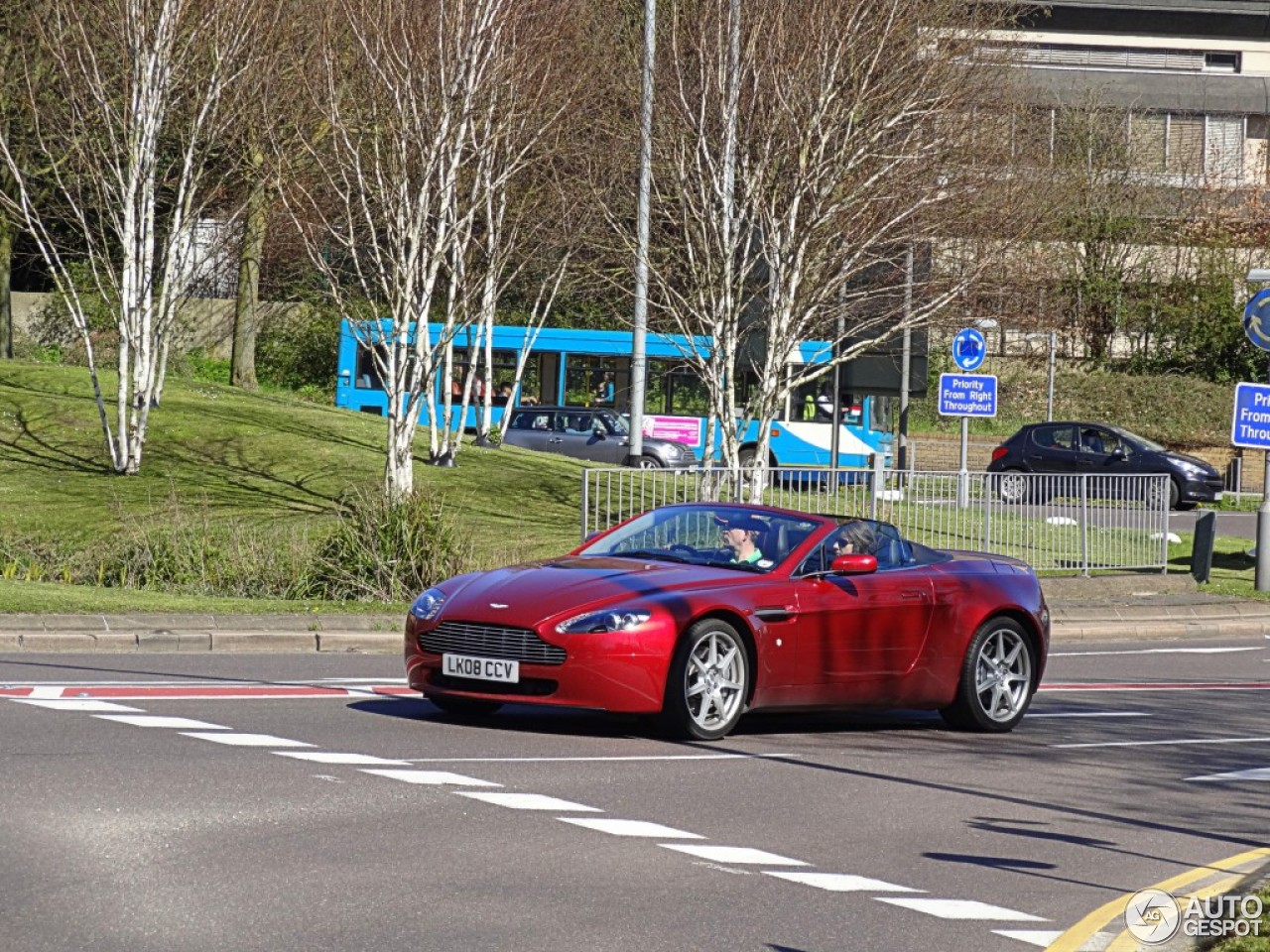 Aston Martin V8 Vantage Roadster