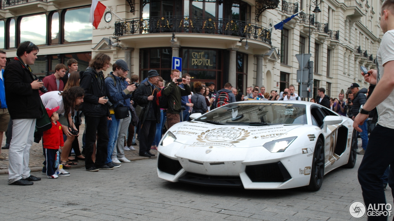 Lamborghini Aventador LP700-4