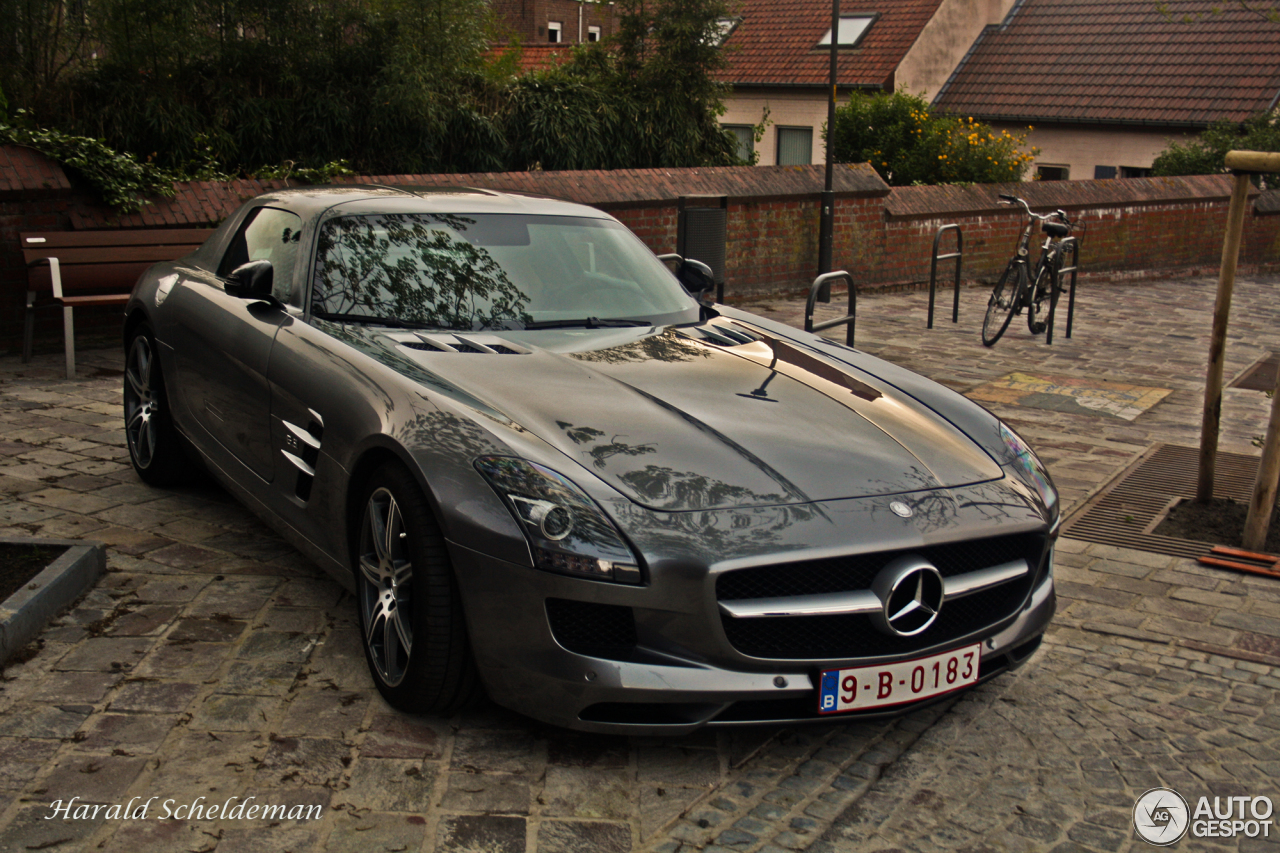 Mercedes-Benz SLS AMG