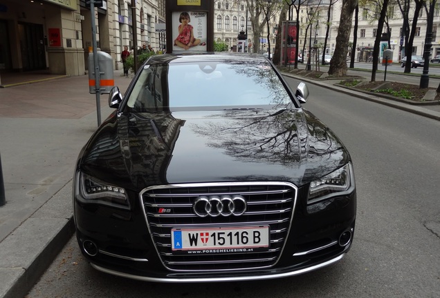 Audi S8 D4