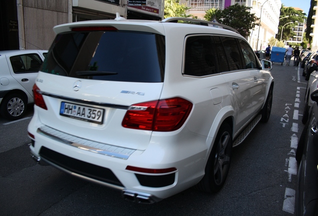 Mercedes-Benz GL 63 AMG X166