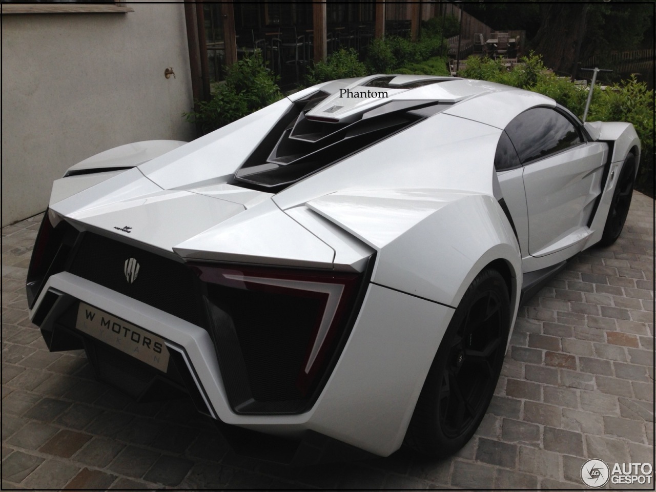 W-Motors Lykan Hypersport