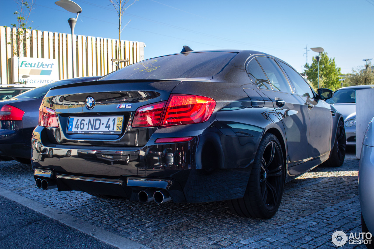 BMW M5 F10 2011