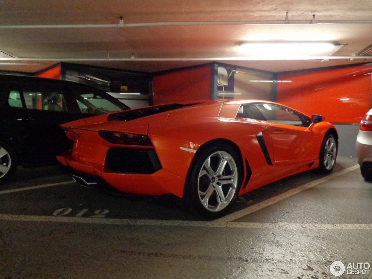 Lamborghini Aventador LP700-4