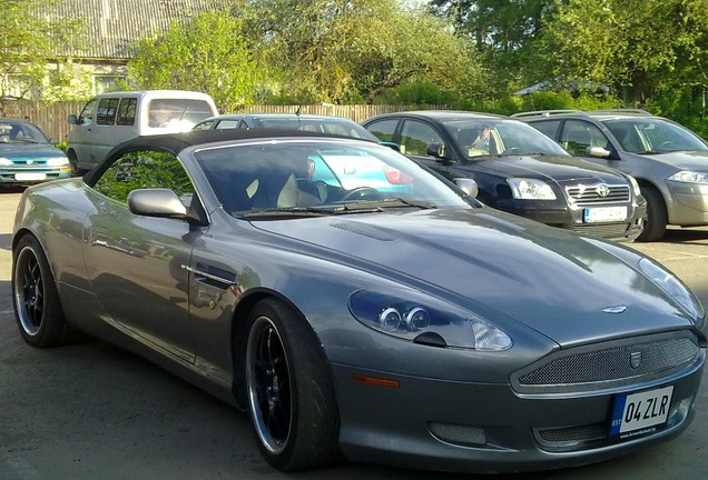 Aston Martin DB9 Volante