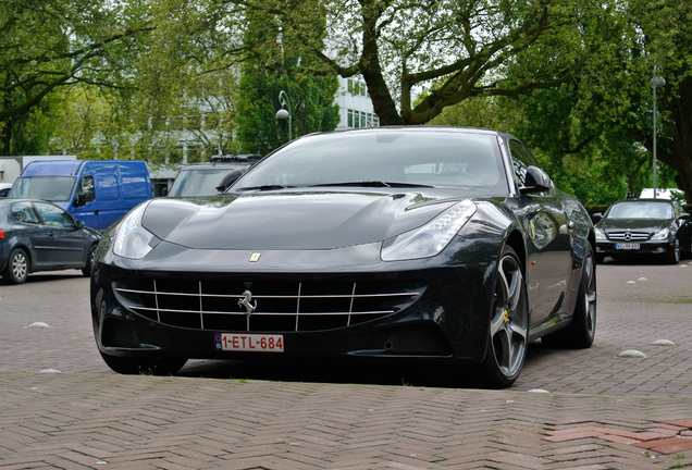 Ferrari FF