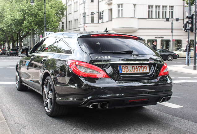 Mercedes-Benz CLS 63 AMG X218 Shooting Brake