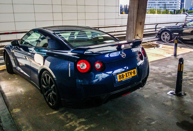 Nissan GT-R 2012