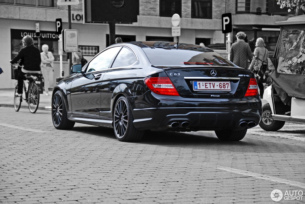 Mercedes-Benz C 63 AMG Coupé