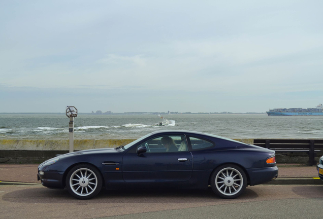 Aston Martin DB7