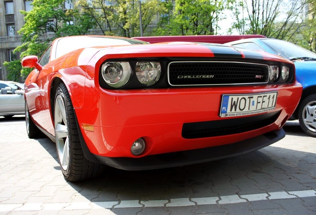 Dodge Challenger SRT-8