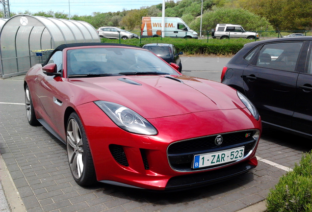 Jaguar F-TYPE S V8 Convertible