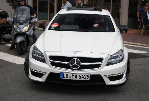 Mercedes-Benz CLS 63 AMG X218 Shooting Brake