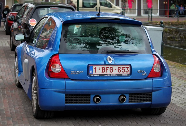 Renault Clio V6 Phase II