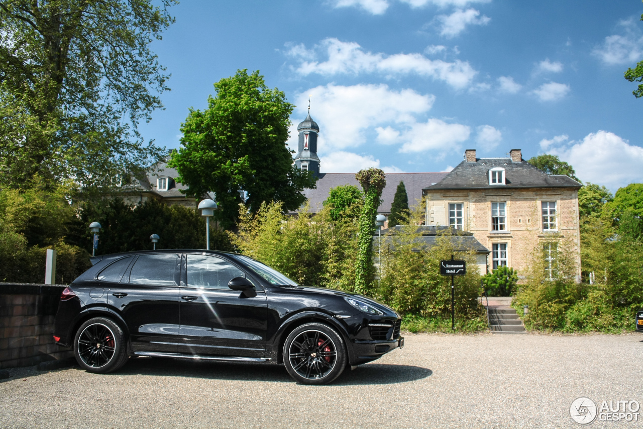 Porsche 958 Cayenne GTS