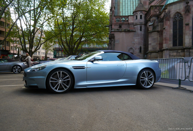 Aston Martin DBS Volante