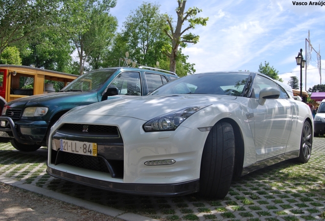 Nissan GT-R 2011