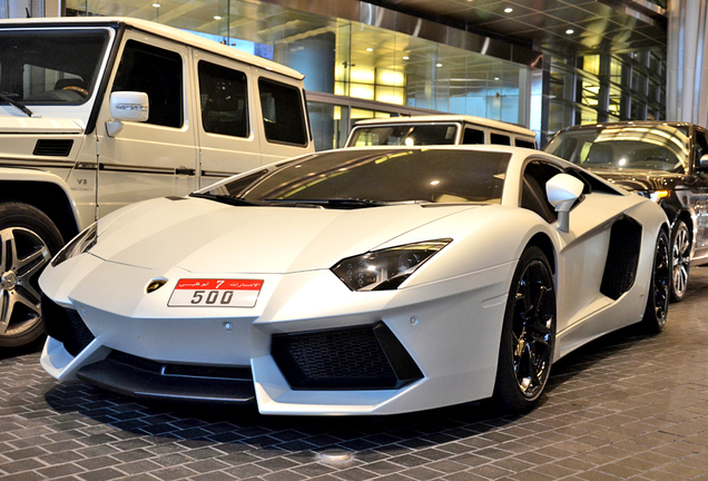 Lamborghini Aventador LP700-4