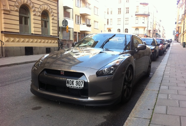 Nissan GT-R