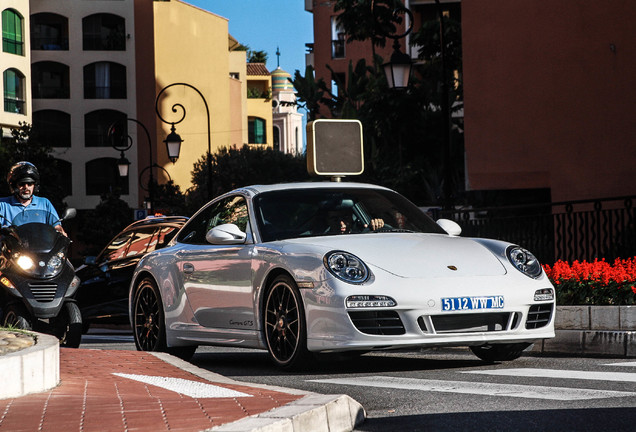 Porsche 997 Carrera GTS