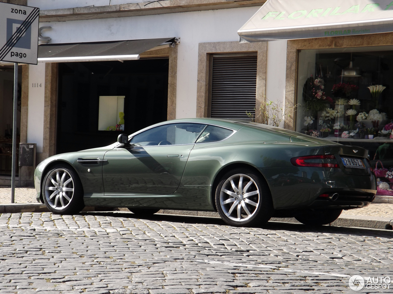 Aston Martin DB9