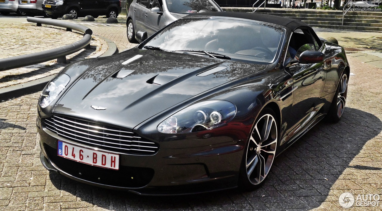 Aston Martin DBS Volante