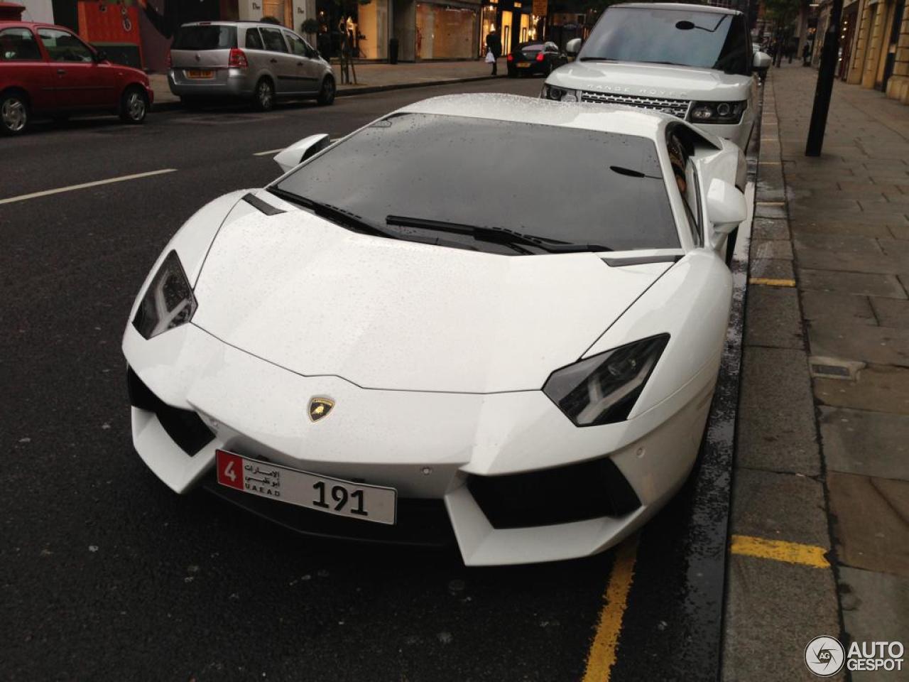 Lamborghini Aventador LP700-4