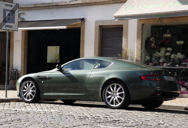 Aston Martin DB9