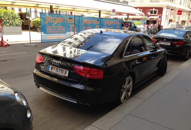 Audi S8 D4