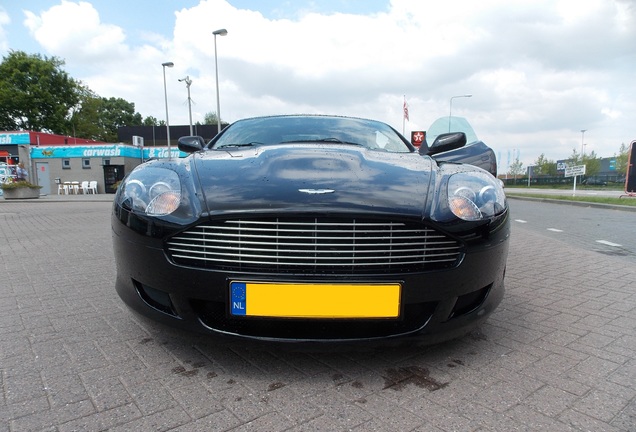 Aston Martin DB9