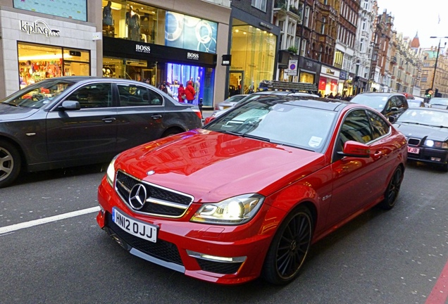 Mercedes-Benz C 63 AMG Coupé Edition 125