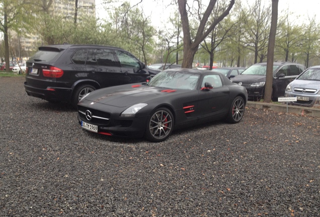 Mercedes-Benz SLS AMG