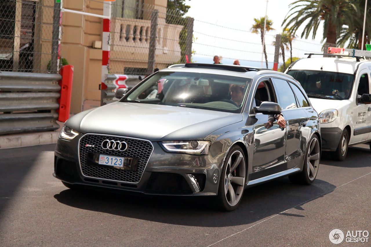 Audi RS4 Avant B8